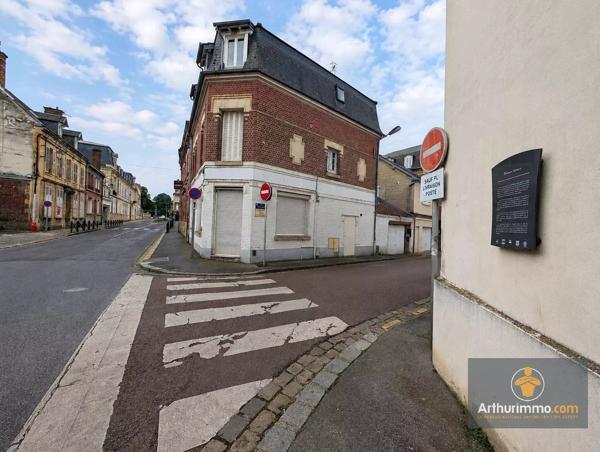 Vente                                                      Immeuble
                        
                                                            à Noyon
