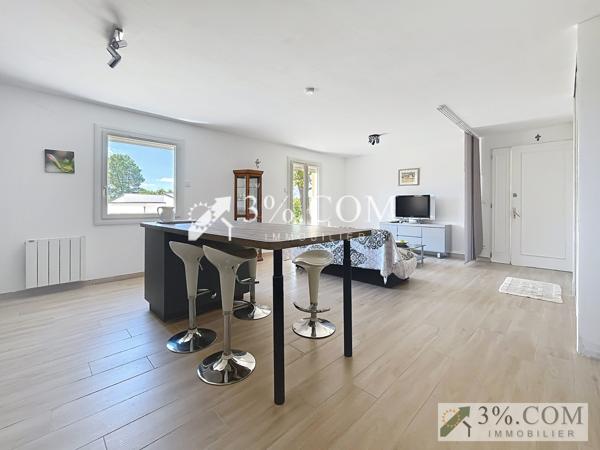 Maison
                                                                                                                                                                                                                                                                                                                        6 pièce(s)                                                                                                                                                                                                          4 chambre(s)                                                                                                                                                                                                          153  m²