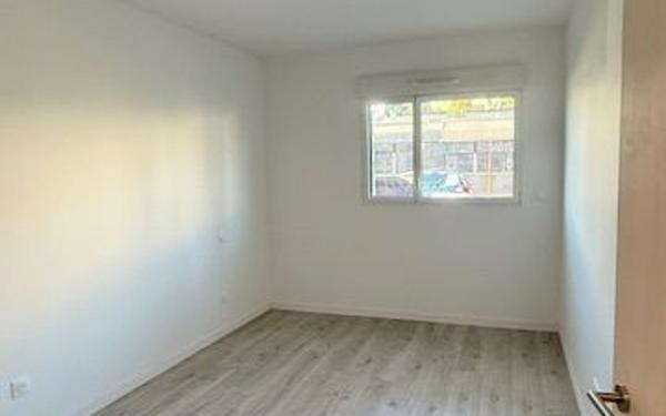 Appartement à vendre    2 pièces • 48,32 m2 Saint-Maur-des-Fossés