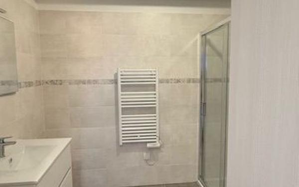 Appartement à vendre    2 pièces • 48,32 m2 Saint-Maur-des-Fossés