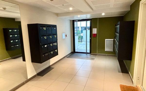 Appartement à vendre    3 pièces • 60,93 m2 Villeurbanne