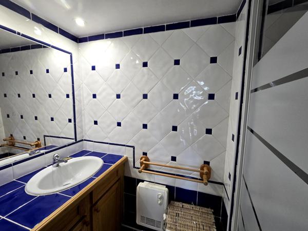 Maison 5 pièces 145 m² avec grand terrain piscine et studio indépendant