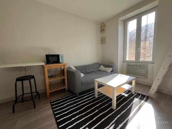 POITIERS, PLAN SAINT SIMPLICIEN, STUDIO MEUBLE DE 17.88M²