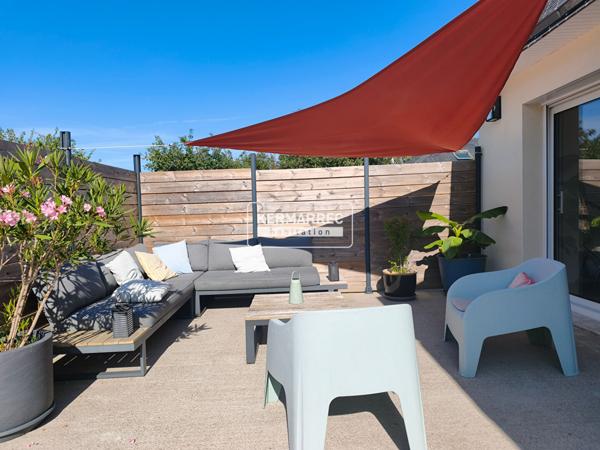 Maison 6 pièces – 106 m² environ à Theix (ref : 100880-AV)