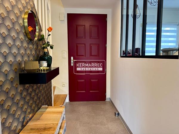 Maison 6 pièces – 106 m² environ à Theix (ref : 100880-AV)