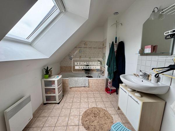 Maison 6 pièces – 106 m² environ à Theix (ref : 100880-AV)