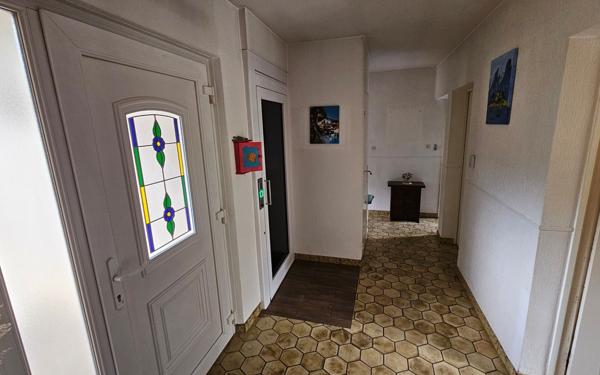 Maison à vendre    6 pièces •  Norroy-le-Veneur