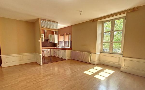 Appartement à louer    3 pièces •  Chaumont