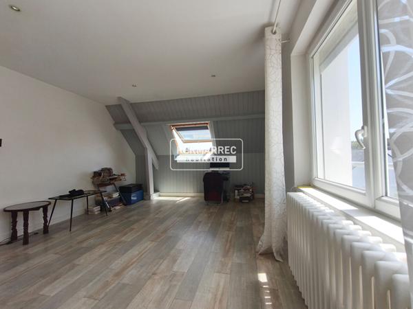 Appartement 2 pièces – 42 m² environ à Vannes (ref : 100872-AV)