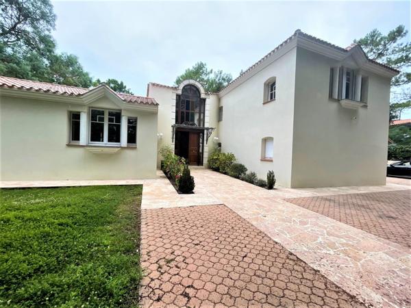 Vente Maison 7 pièces 343 m2 à Saint-Jean-de-Monts