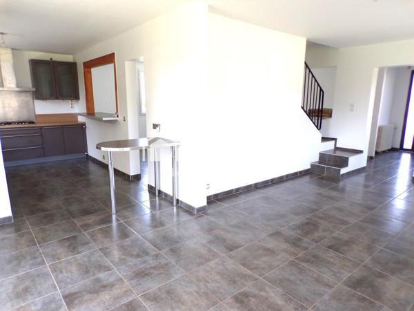 Véritable maison familiale, vivable de plain-pied