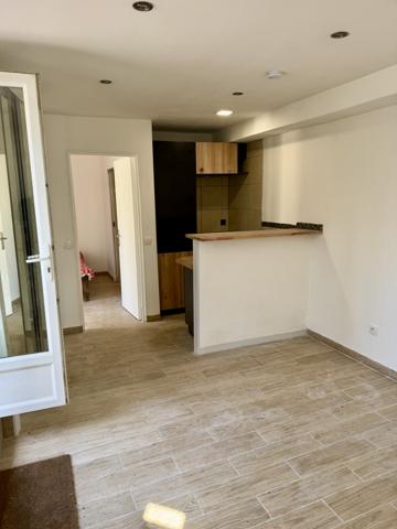 Houdan (78550) Apt 2 pièces avec jardin