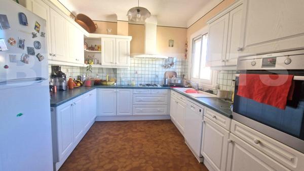 🏡 À vendre – Spacieuse maison 220 m² avec garage et jardin – Moissac
