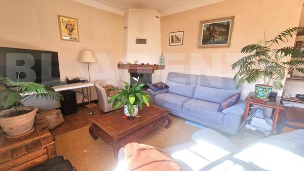 🏡 À vendre – Spacieuse maison 220 m² avec garage et jardin – Moissac