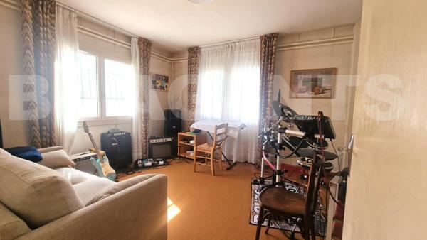 🏡 À vendre – Spacieuse maison 220 m² avec garage et jardin – Moissac