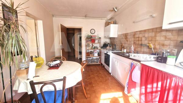🏡 À vendre – Spacieuse maison 220 m² avec garage et jardin – Moissac