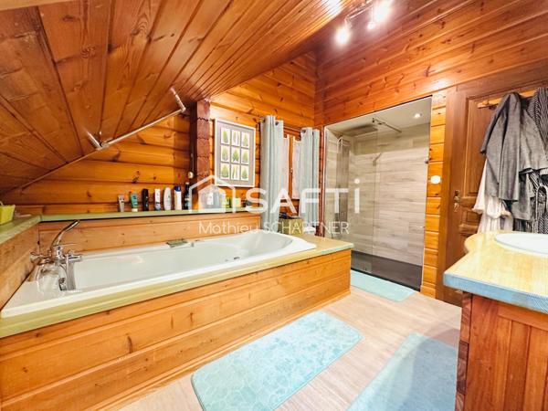 Maison - 5 pièces - 140m²