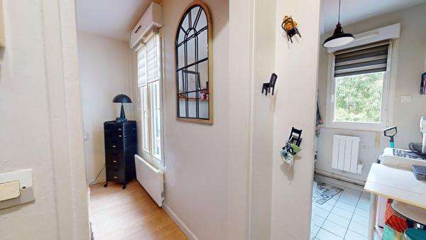 Charmant deux pièces place des marronniers