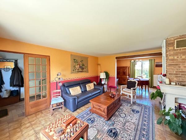 Charmante maison traditionnelle à vendre  à 5mn de la gare  7 pièces, 130 m² sur 1000 m² de terrain