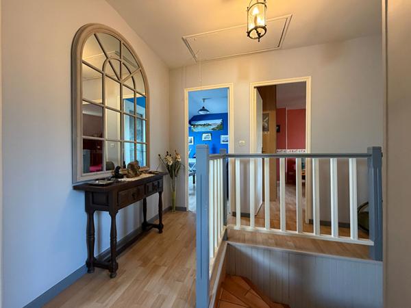 Charmante maison traditionnelle à vendre  à 5mn de la gare  7 pièces, 130 m² sur 1000 m² de terrain