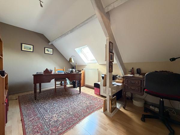 Charmante maison traditionnelle à vendre  à 5mn de la gare  7 pièces, 130 m² sur 1000 m² de terrain