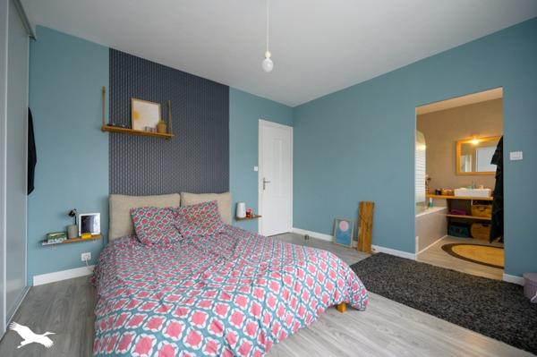 Maison à vendre |  Dompierre-sur-Mer |  8 pièces | 150 m²