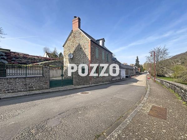 A VENDRE - Maison en pierre rénovée - 3 CH - 2000m² de terrain à 5min de toutes commodités ! CONDE SUR VIRE