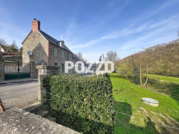 A VENDRE - Maison en pierre rénovée - 3 CH - 2000m² de terrain à 5min de toutes commodités ! CONDE SUR VIRE