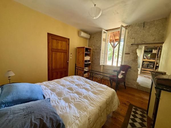 Grande maison familiale avec fort potentiel