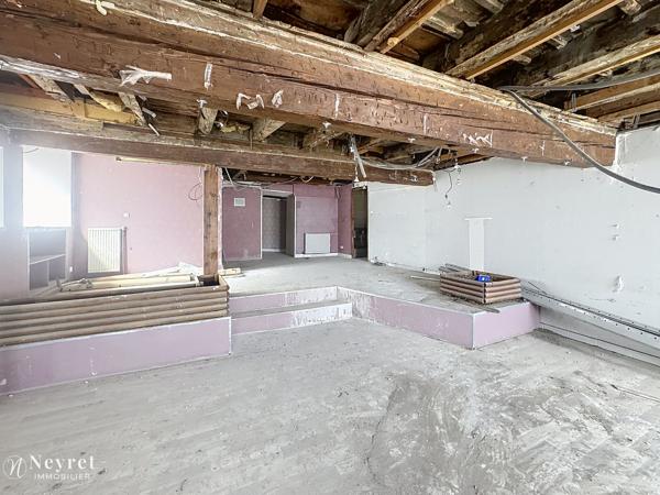 Place grenette locale commercial de 161,14m2 divisible