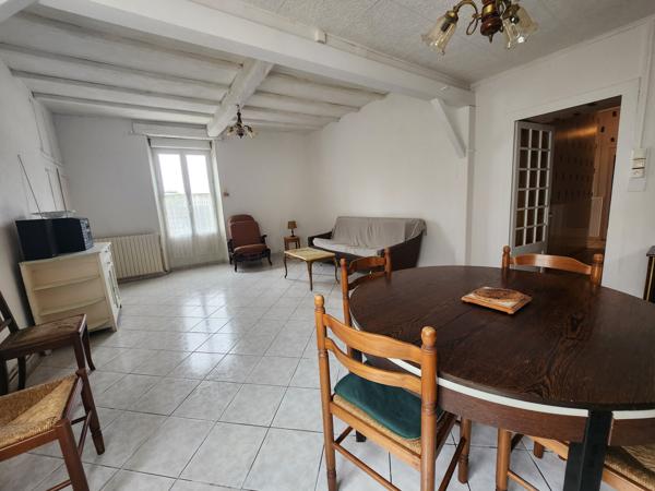 Luçon (85400) Maison au calme en centre ville de Luçon avec jardin et dépendance