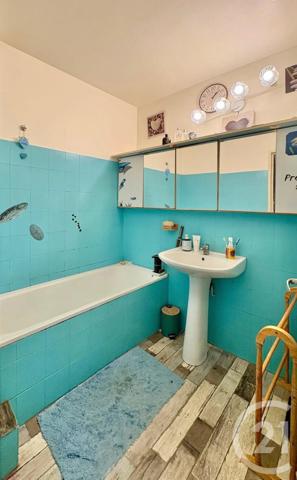 Maison à vendre  4 pièces - 81 m 2   LA TRINITE  - 06