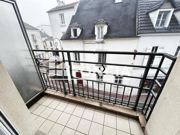 Location Appartement 3 pièces 66.4 m² - 7 RUE DE LA GARE Chatillon 92320