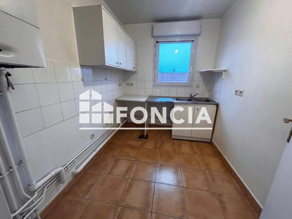 Location Appartement 3 pièces 66.4 m² - 7 RUE DE LA GARE Chatillon 92320