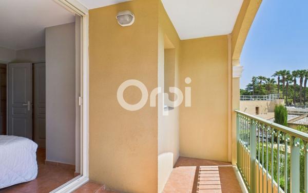 Appartement à vendre    3 pièces • 41,48 m2 Mandelieu-la-Napoule