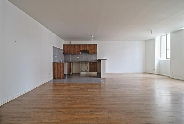 Appartement Dax 3 pièces 86 m2 + 2 parkings + cave