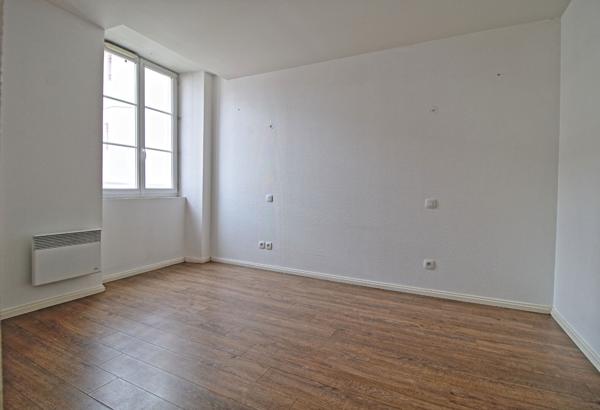 Appartement Dax 3 pièces 86 m2 + 2 parkings + cave