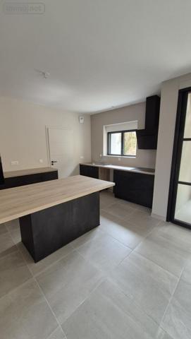 Maison à louer à Landivisiau dans le Finistère (29400), ref : 29088-L2