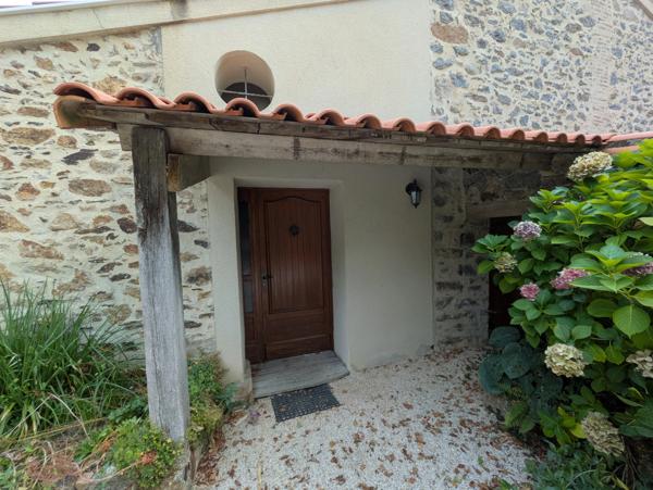 AUBIGNY-LES CLOUZEAUX Maison en pierre 186 m² charme champêtre avec grand parc env. 1 HA