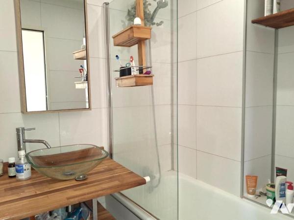 APPARTEMENT T3 + GARAGE EQUEURDREVILLE CENTRE