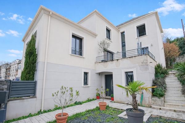 Maison 7 pièces - 235 m² Bien prestige