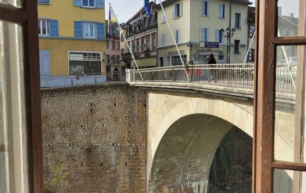 Vente Local commercial Local commercial libre 65m² Le pont-de-beauvoisin   