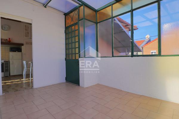 Appartement T2 34m² avec TERRASSE + Véranda 13009 Clim Dernier étage