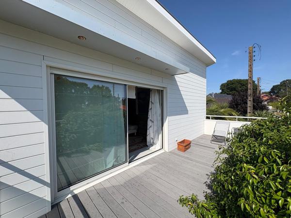 Maison 4 pièce(s) 3 chambre(s) 140 m²