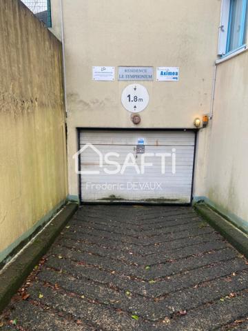PROCHE CHR - PLACE DE PARKING DE 13m² DANS UNE RESIDENCE SECURISEE - POSSIBILITE ACHAT 2è PLACE