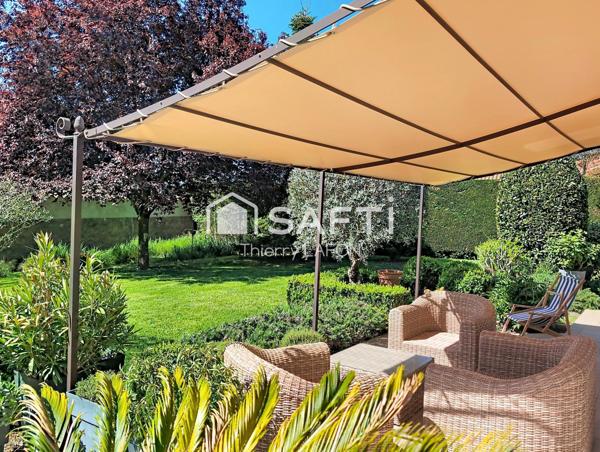 Maison familiale avec jardin paysager d’exception