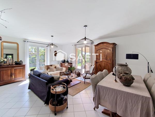 Maison familiale avec jardin paysager d’exception