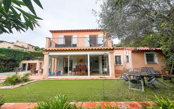 Maison à vendre    6 pièces •  Biot