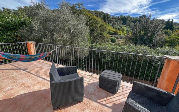 Maison à vendre    6 pièces •  Biot