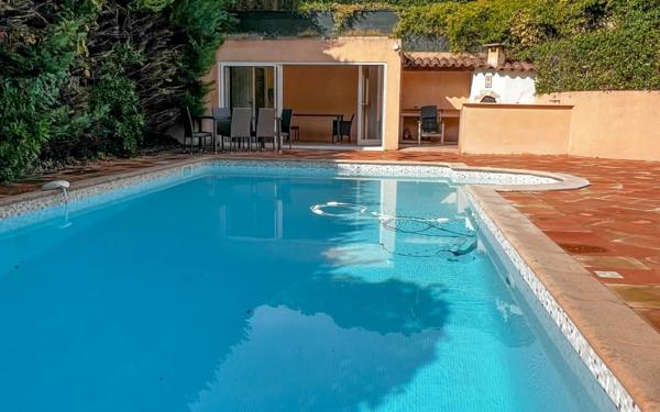 Maison à vendre    6 pièces •  Biot